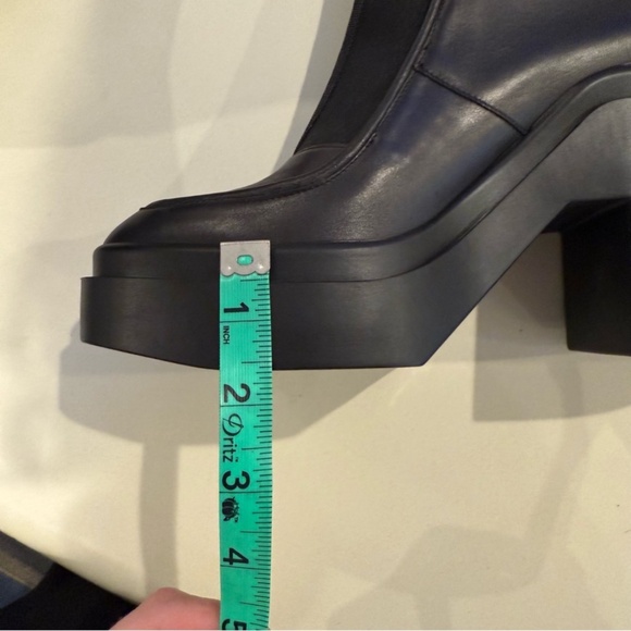 Robert Clergerie Black leather platform boots - Picture 12 of 12